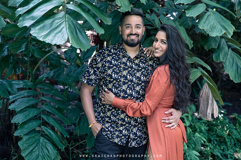 Outdoor casual couple photoshoot with Elvis Philip & Monali P at World of Plants (Gardens By The Bay)
