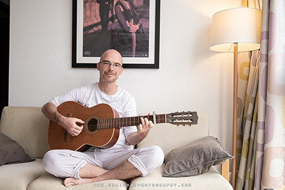 Indoor Guitar Portrait Photoshoot - Jerome Cheze @ Home