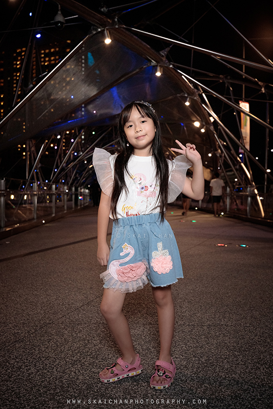 Night outdoor children photoshoot with Joleen at Helix Bridge