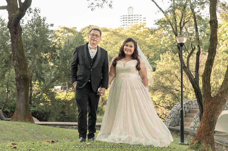 Pre-Wedding photoshoot with Khoon Seng & Sharon at Toa Payoh Town Park Pre-Wedding photoshoot with Khoon Seng & Sharon at Toa Payoh Town Park