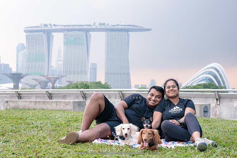 Outdoor dogs with owners photoshoot for Prakash & Darsheni at Marina Barrage Outdoor dogs with owners photoshoot for Prakash & Darsheni at Marina Barrage