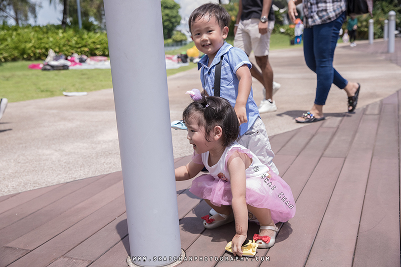 Children photoshoot with Nicholas, Jonathan & Iverina at Vivocity Rooftop