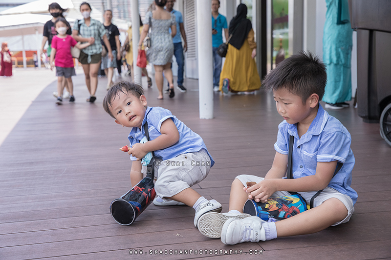 Children photoshoot with Nicholas, Jonathan & Iverina at Vivocity Rooftop