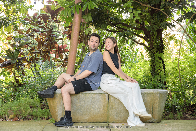 Outdoor couple photoshoot with Andre & Yen at Chinese Garden & Supertree Groves (Gardens By The Bay)