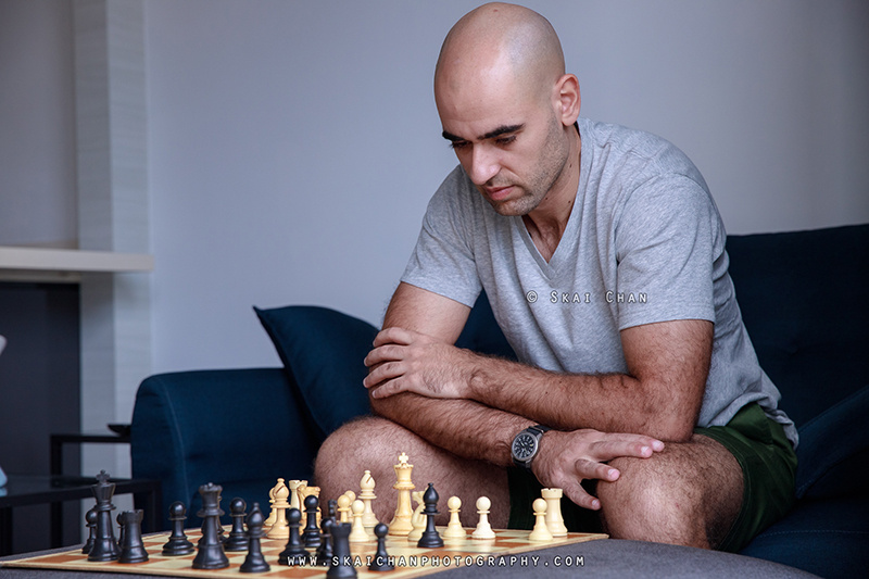 Hobby chess photoshoot with Itay @ Robertson Quay (home)
