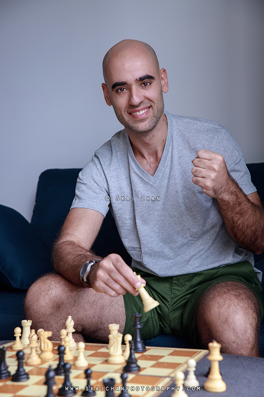 Hobby chess photoshoot with Itay @ Robertson Quay (home)