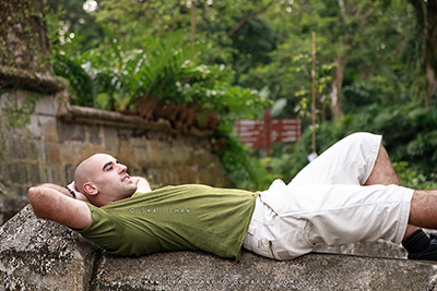 Outdoor Vacation Photoshoot - Itay @ Fort Canning Park