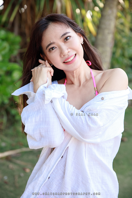 Beach bikini photoshoot with Kai Ling at Palawan Beach (Sentosa)