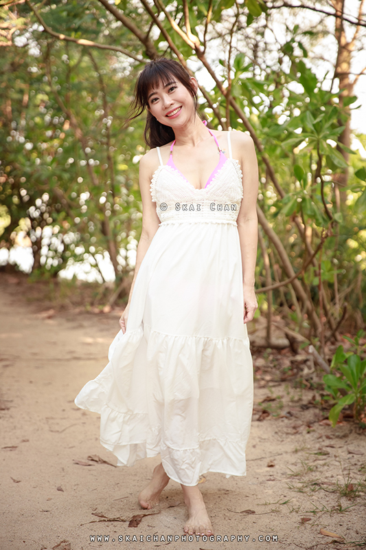 Beach fashion photoshoot with Kai Ling at Palawan Beach (Sentosa)