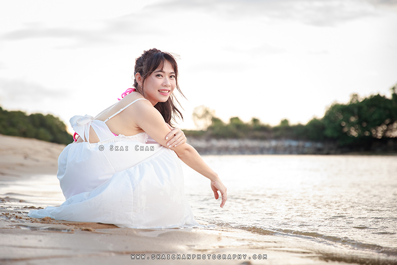 Beach fashion photoshoot with Kai Ling at Palawan Beach (Sentosa)