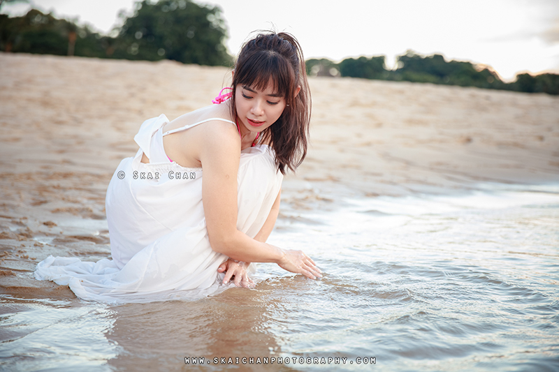 Beach fashion photoshoot with Kai Ling at Palawan Beach (Sentosa)