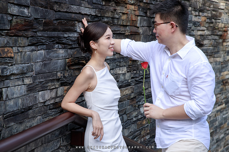 Casual couple photoshoot with Jay & Florence at Capella Hotel (Sentosa) Casual couple photoshoot with Jay & Florence at Capella Hotel (Sentosa)