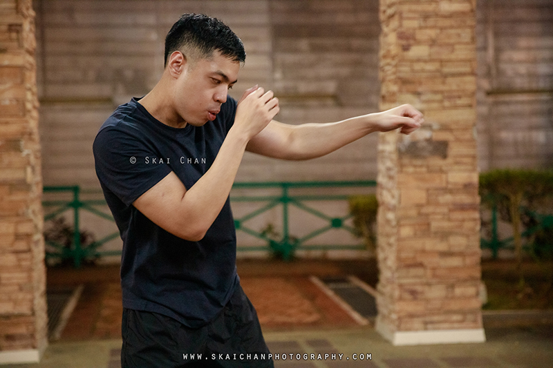 Muay Thai Shadow-Boxing photoshoot with Raymund @ Tavistock Avenue Park (Serangoon Garden) Muay Thai Shadow-Boxing photoshoot with Raymund @ Tavistock Avenue Park (Serangoon Garden)