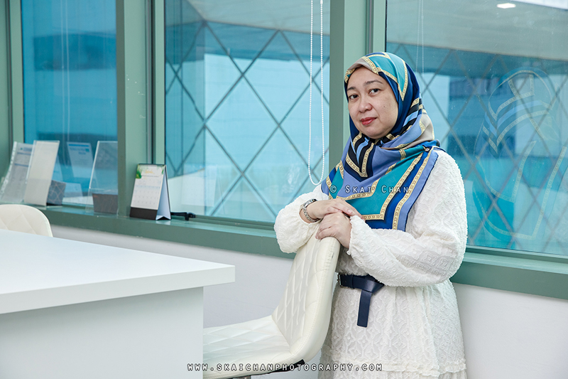 Casual lifestyle corporate photoshoot with Amee @ Office
