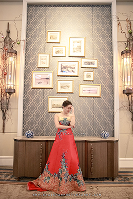 Indoor & Outdoor Bridal Photoshoot - Xie Yuan @ Clifford Pier (Fullerton Bay Hotel)