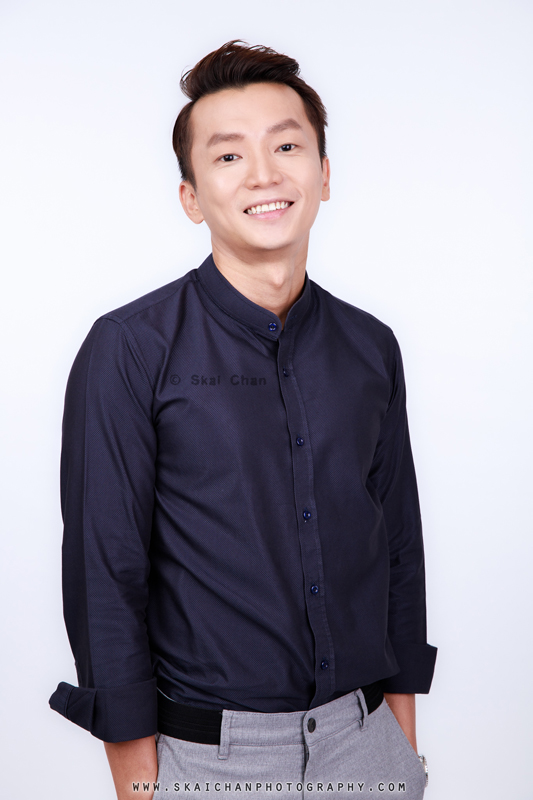 Corporate headshot studio photoshoot session with Wayne Wang at Tengah (photography studio) Corporate headshot studio photoshoot session with Wayne Wang at Tengah (photography studio)