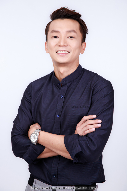 Corporate headshot studio photoshoot session with Wayne Wang at Tengah (photography studio) Corporate headshot studio photoshoot session with Wayne Wang at Tengah (photography studio)