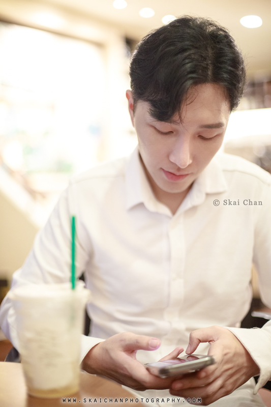 Lifestyle photoshoot session with Leonard @ Starbucks (Rochestor Park)