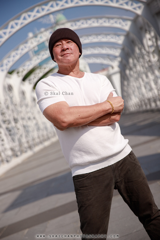 Men's street fashion photoshoot session with Andy @ Anderson Bridge