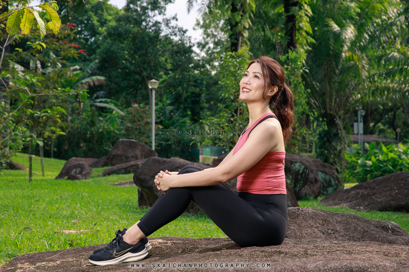 Outdoor fitness portrait photoshoot session with Cynthia Heng at Bishan-Ang Mo Kio Park