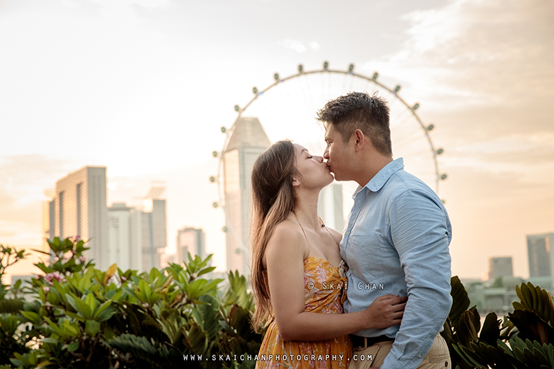 Professional couple photographer in Singapore