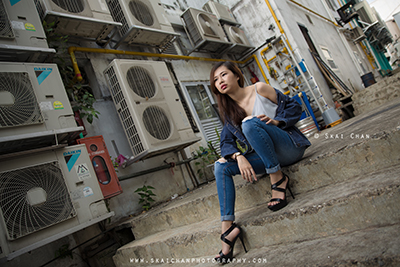 Outdoor portrait photographer in Singapore