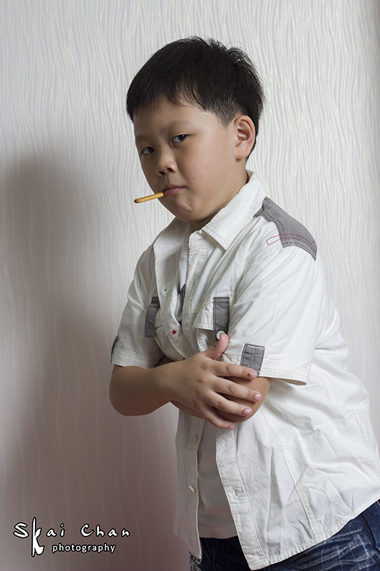 Indoor children photoshoot with Dylan at Joyous Nails Seng Kang