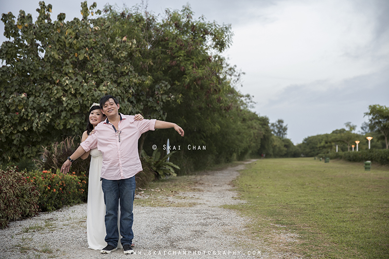 Pre-Wedding photoshoot with Terry & Lynwen at Punggol Waterway