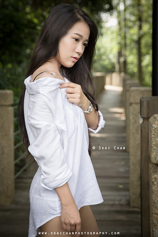 Outdoor fashion photoshoot with Joanne at West Coast Park