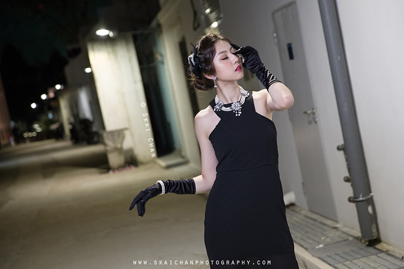 Vintage themed retro style night photoshoot with Hilary at Ann Siang Hill Park (back alley)