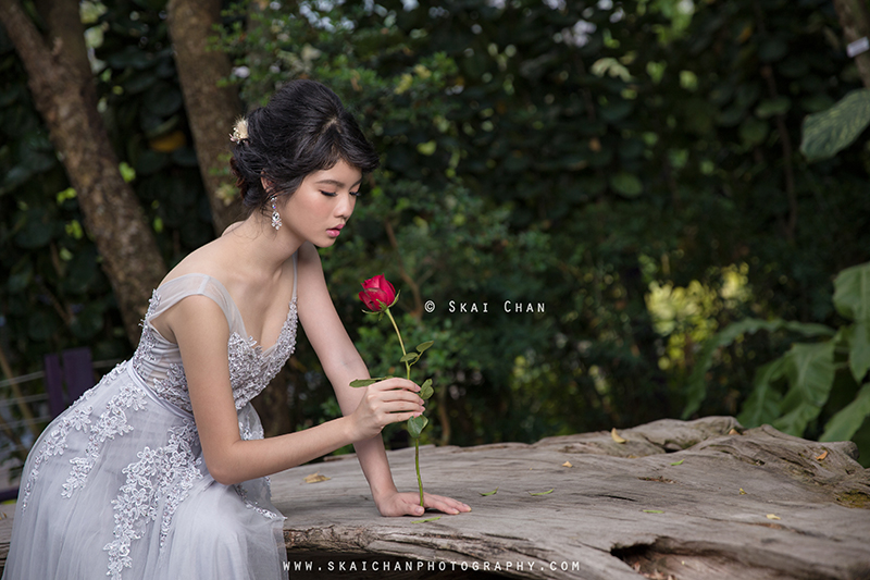 Garden Bridal / Wedding photoshoot with Robyn Skye at Gardens by the Bay