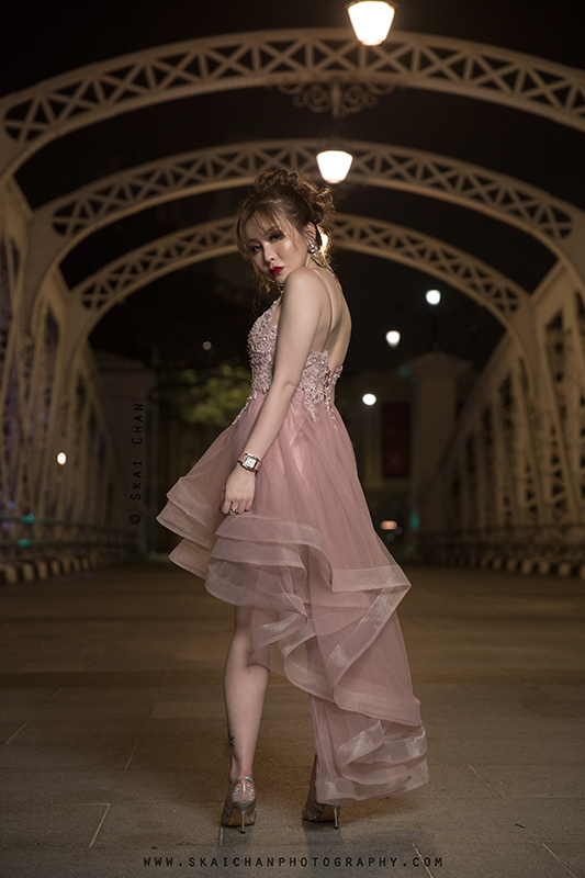 Night fashion portrait photoshoot with Audrey Chen at Anderson Bridge at Fullerton Road