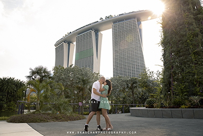 Casual Couple Photoshoot - Couple: Dan & Lorelei @ Dragonfly Lake & Supertree Grove @ Gardens by the Bay