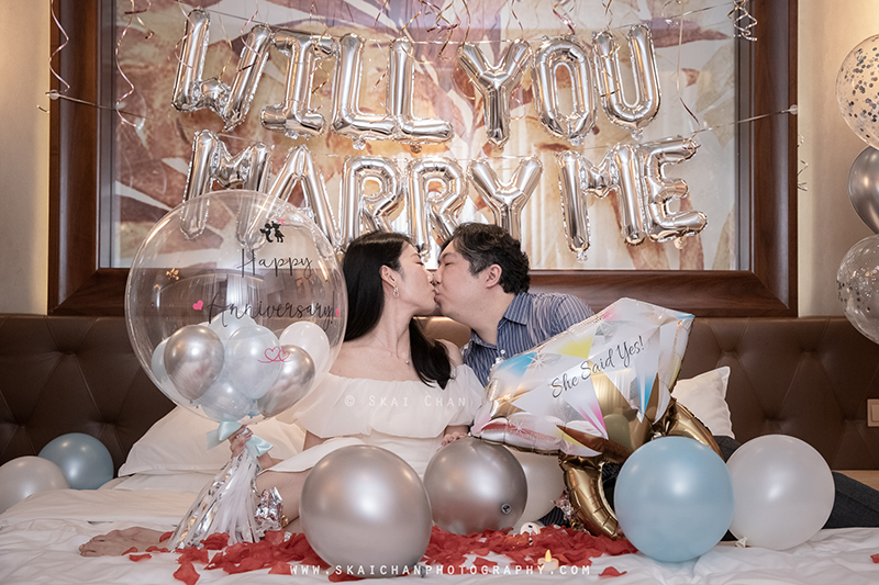 Indoor couple photoshoot with Hendra & Grace at Equarius Hotel (Resorts World Sentosa)