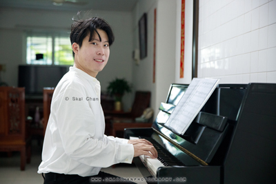 Indoor Piano Photoshoot - Jun Hao @ Home